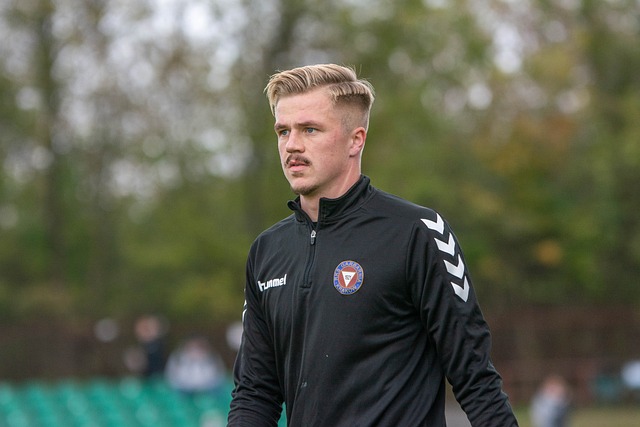 },{fpTime＂：1740492410,＂title＂：＂起得太早了，在张杰演唱会上见到了温拿五虎！合唱《朋友》真的非常好听！.